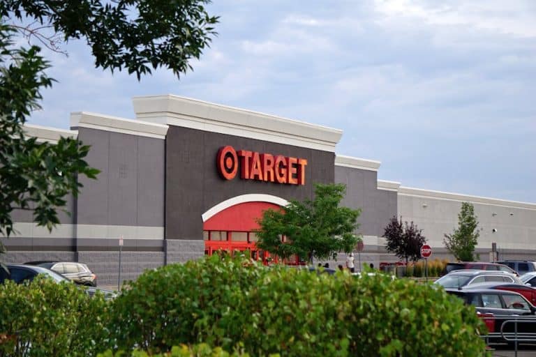 Big-Box NNN Investing in 2026: What Home Depot, Lowe’s, and Walmart Properties Offer Today’s Net Lease Investors