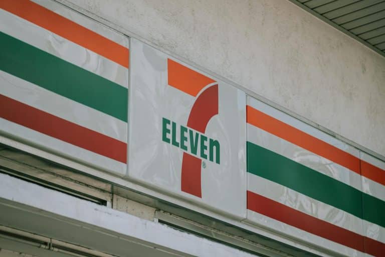 How to Screen NNN Tenants by Credit Rating — and Build a Portfolio Around the Strongest Names